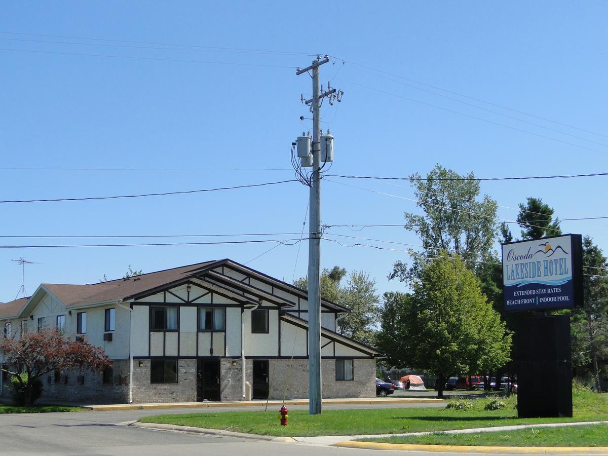Oscoda Lakeside Hotel Exterior photo